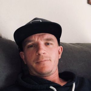 Meet your Posher, Travis